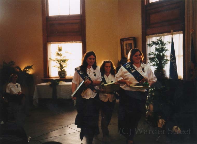 Wendy With Girl Scouts.jpg